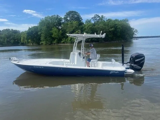 Slide: The Image of Yellowfin 24 Bay 2013 - 28