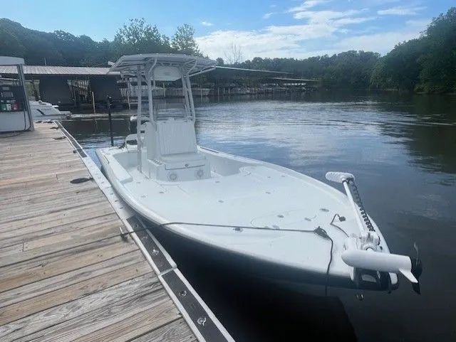 Slide: The Image of Yellowfin 24 Bay 2013 - 3