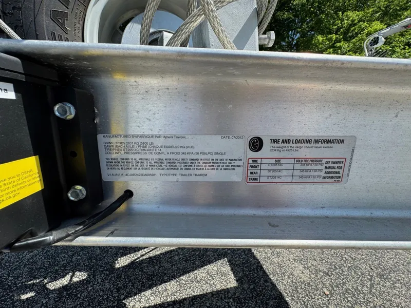 Slide: The Image of Yellowfin 24 Bay 2013 - 31