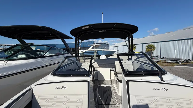 Slide: The Image of Sea Ray SPX 210 Outboard 2026 - 27