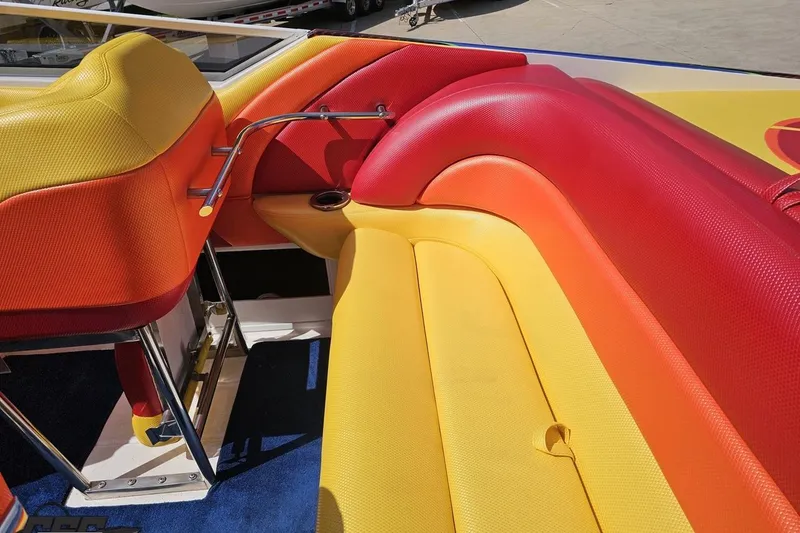 Slide: The Image of Wellcraft 29 Scarab 1995 - 50