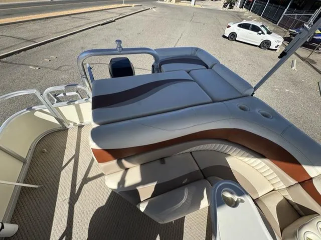 Slide: The Image of Bennington 2275 GL 2007 - 51