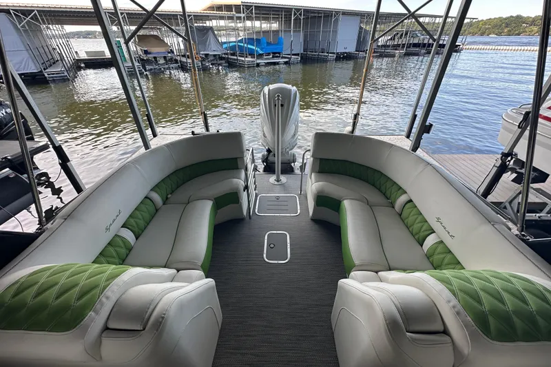 Slide: The Image of Yamaha display on 2022 Bennington QX 25 Quad Bench showing fuel usage and RPM. - 27