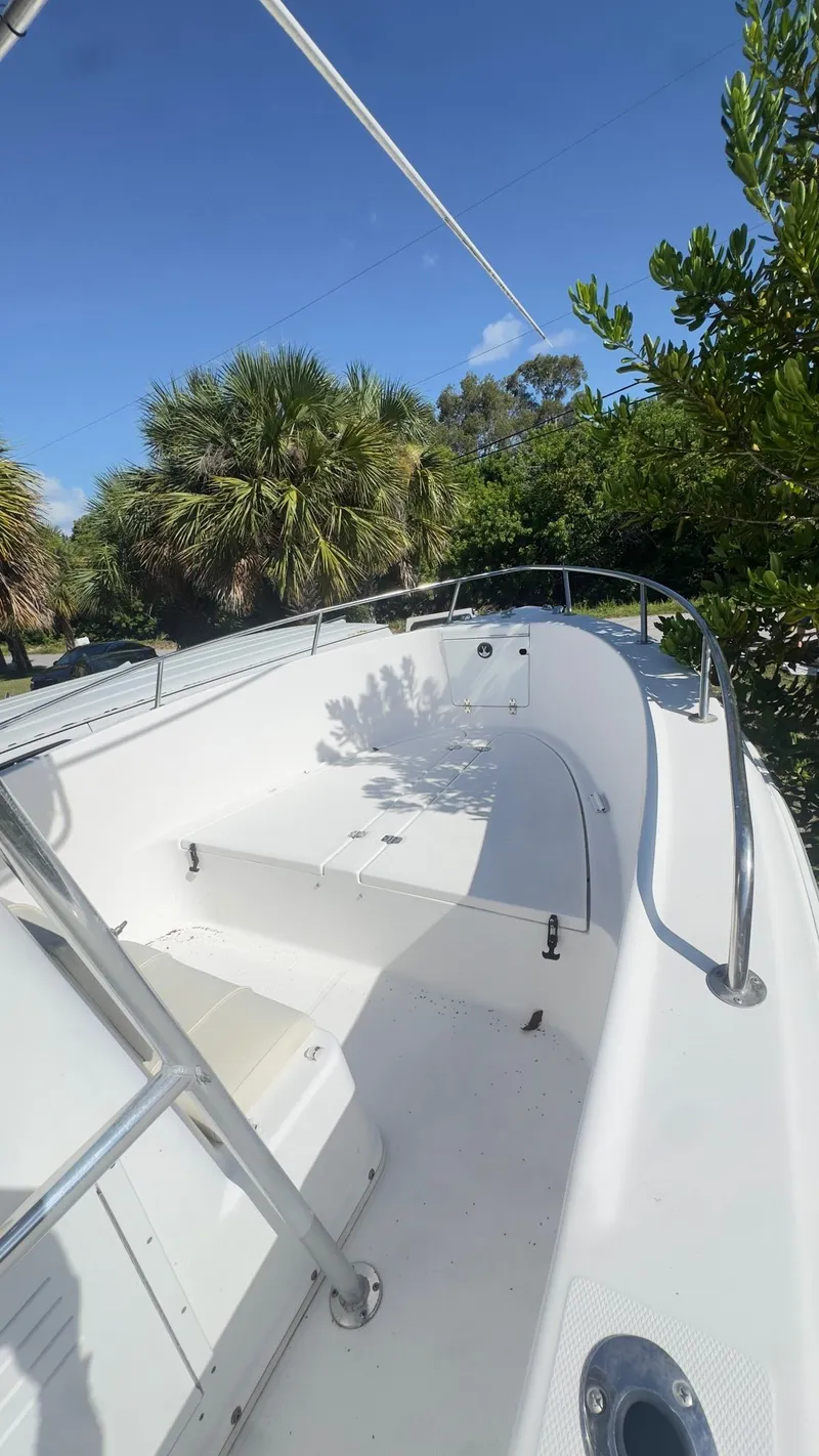 Slide: The Image of Cobia 214 Center Console 2002 - 4