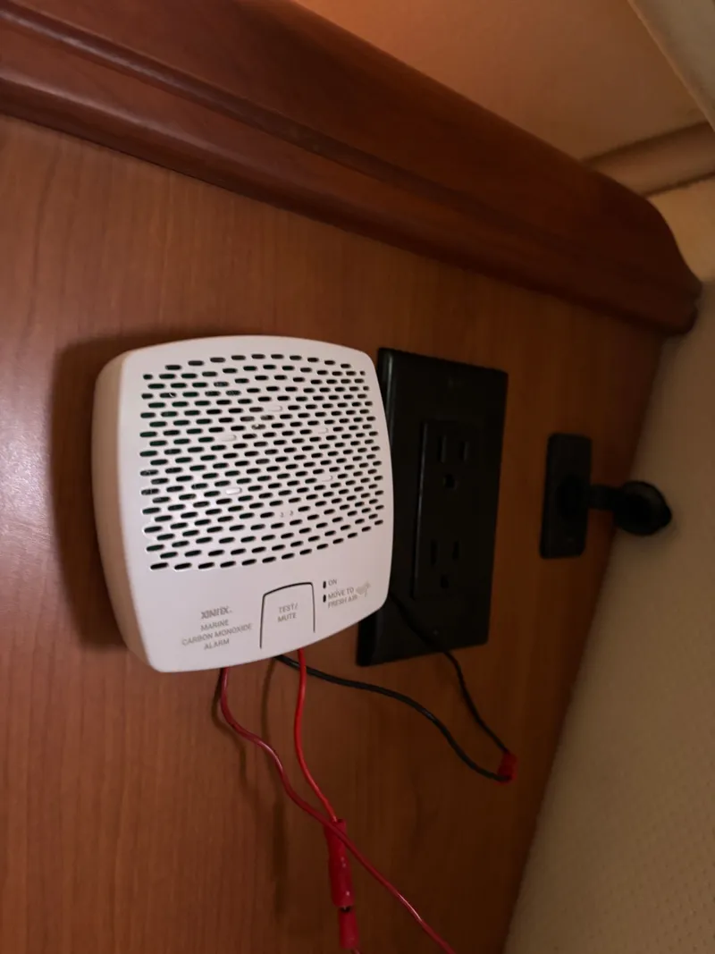 Slide: The Image of Hunter 336 2009 - 108