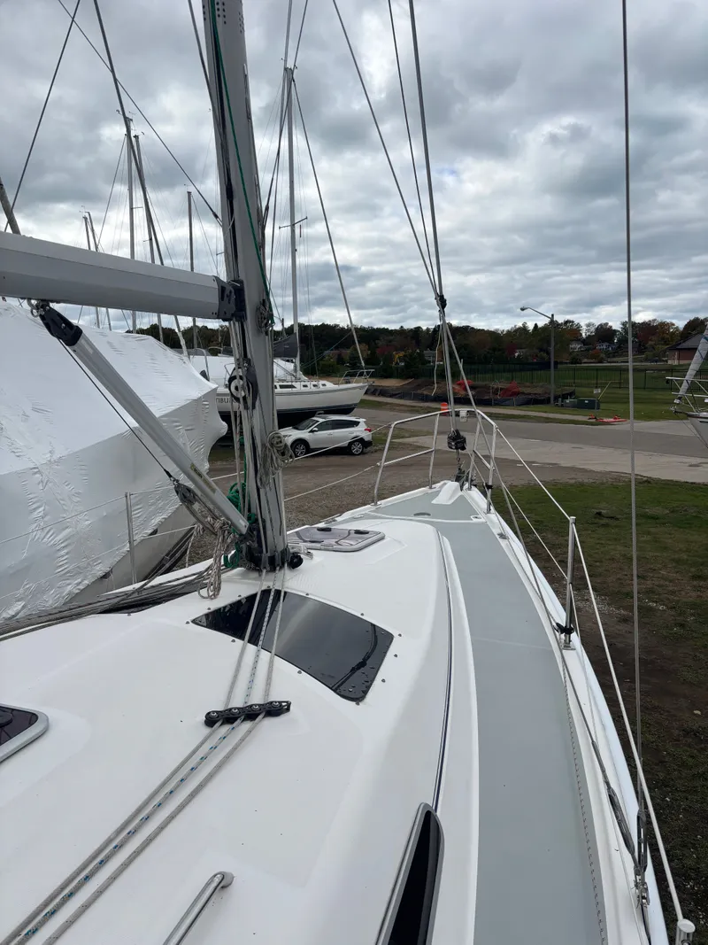 Slide: The Image of Hunter 336 2009 - 15