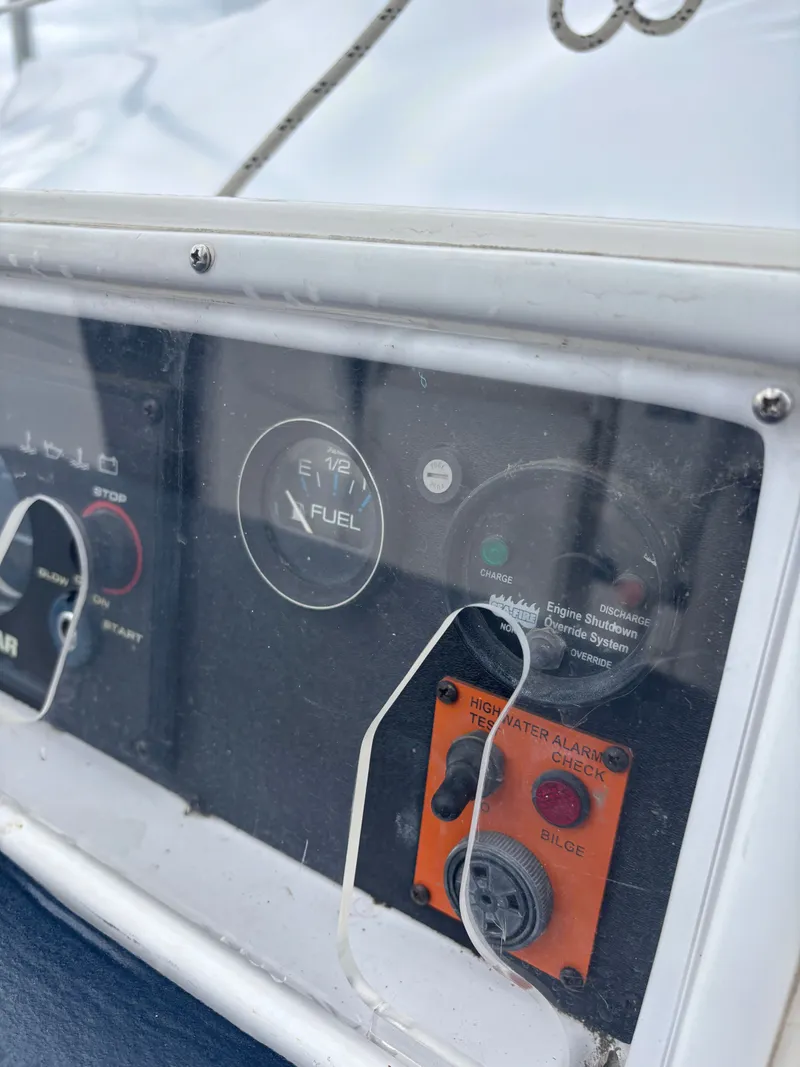 Slide: The Image of Hunter 336 2009 - 36