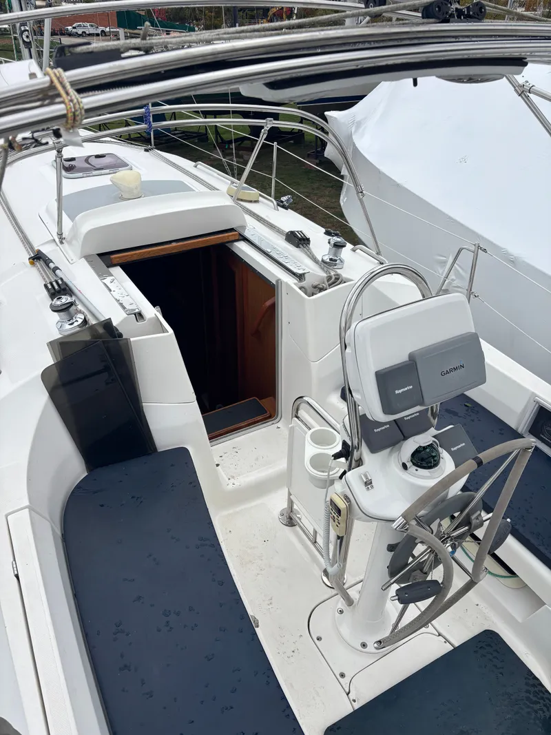 Slide: The Image of Hunter 336 2009 - 38