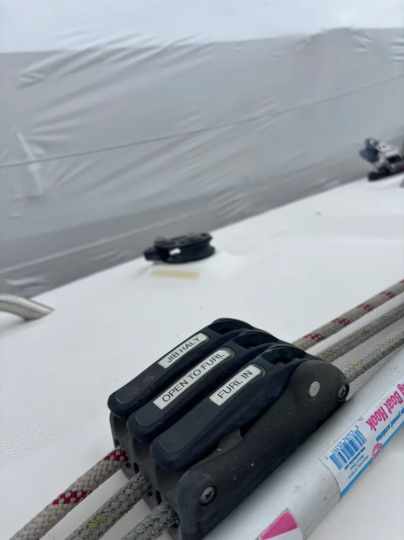 Slide: The Image of Hunter 336 2009 - 43