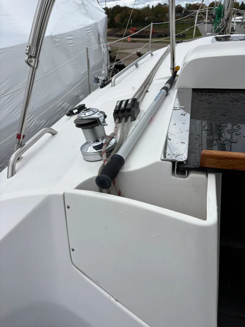 Slide: The Image of Hunter 336 2009 - 46