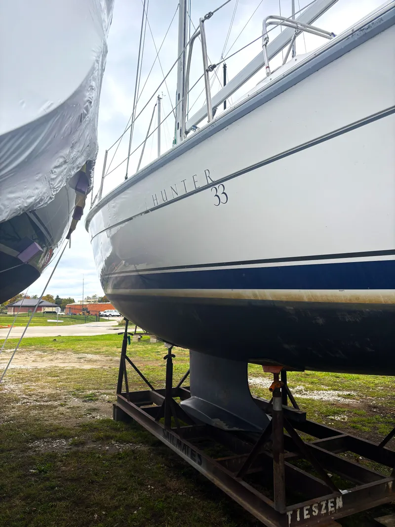 Slide: The Image of Hunter 336 2009 - 5