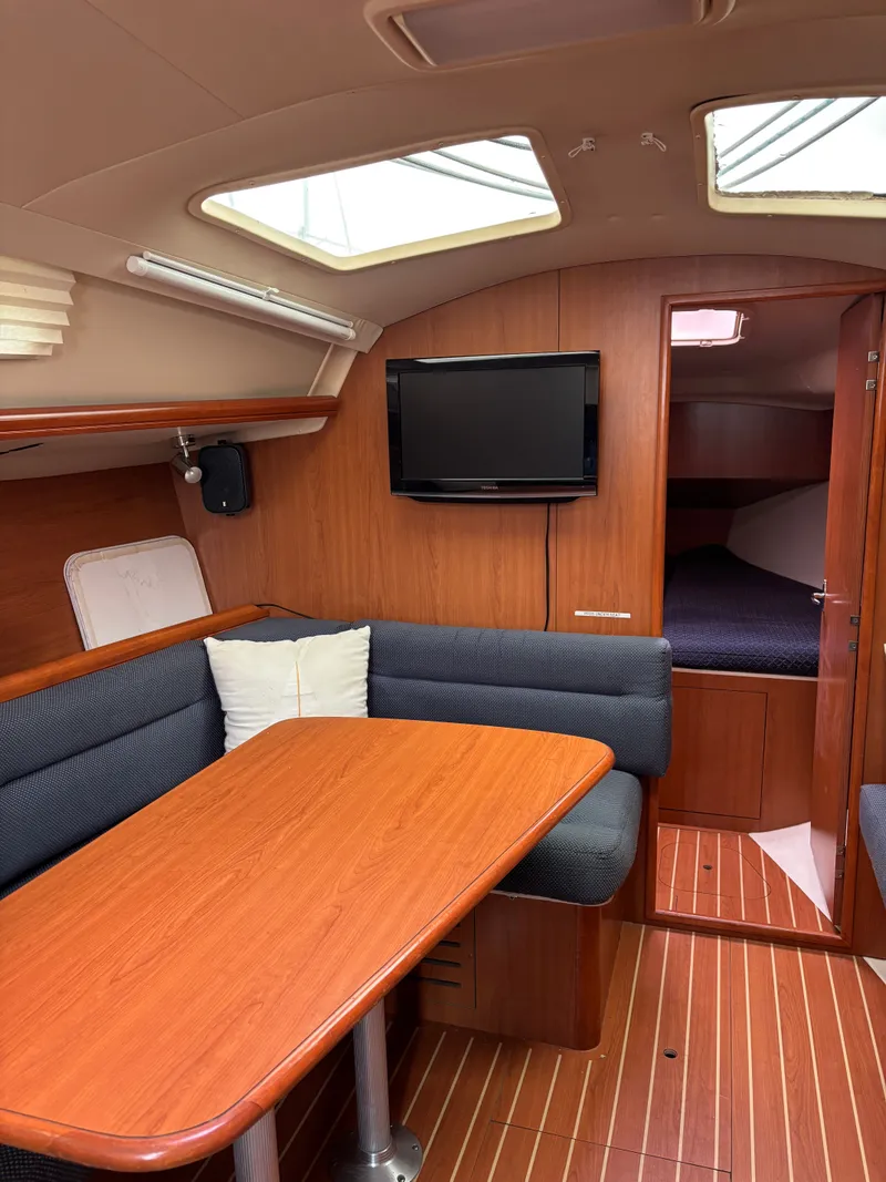 Slide: The Image of Hunter 336 2009 - 53