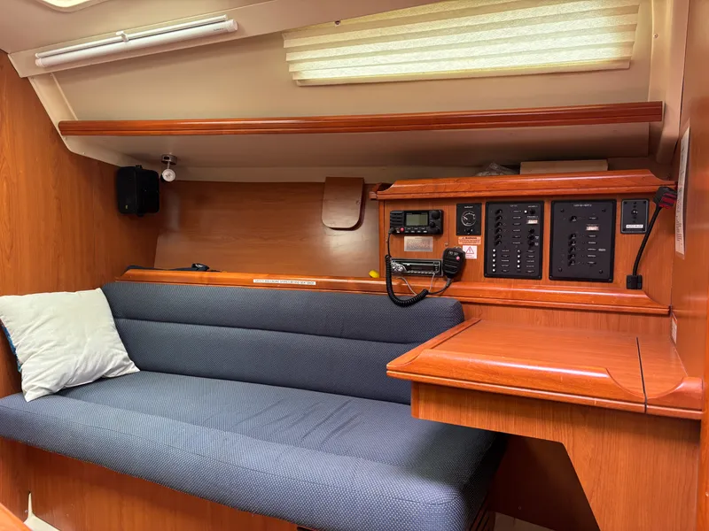 Slide: The Image of Hunter 336 2009 - 57