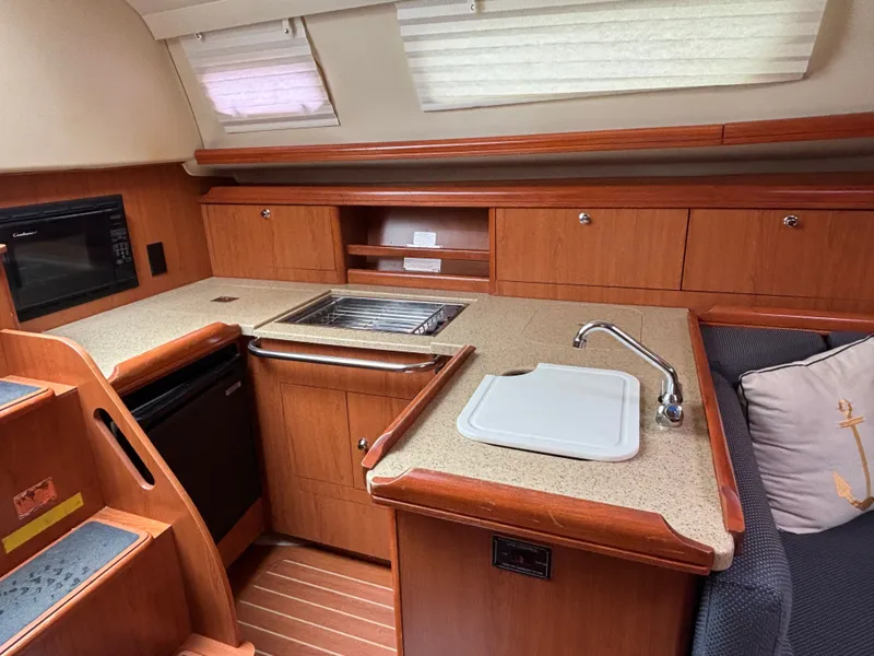 Slide: The Image of Hunter 336 2009 - 65