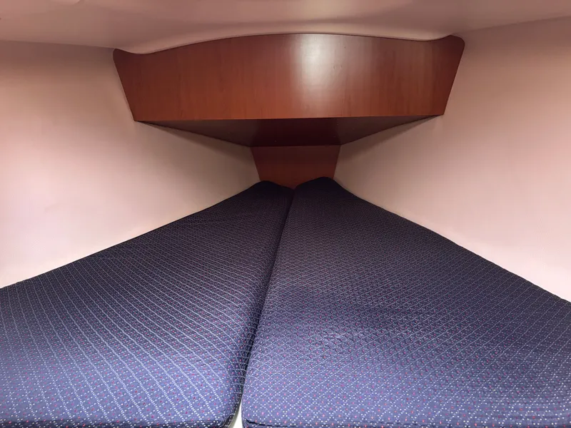 Slide: The Image of Hunter 336 2009 - 83