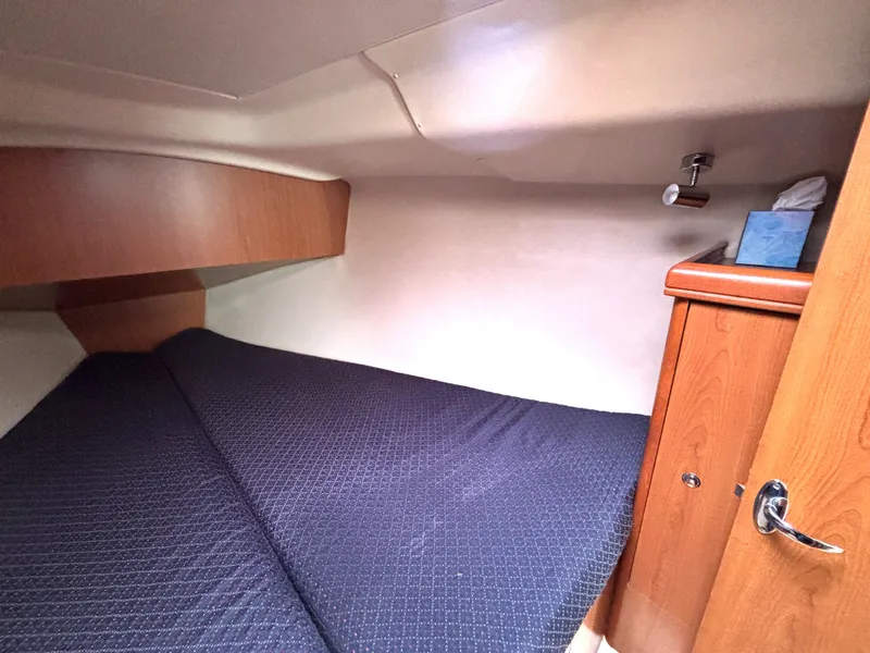 Slide: The Image of Hunter 336 2009 - 87