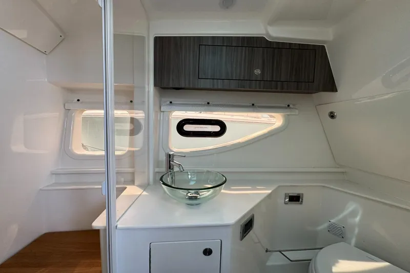 Slide: The Image of Sea Ray Sundancer 370 Outboard 2026 - 50