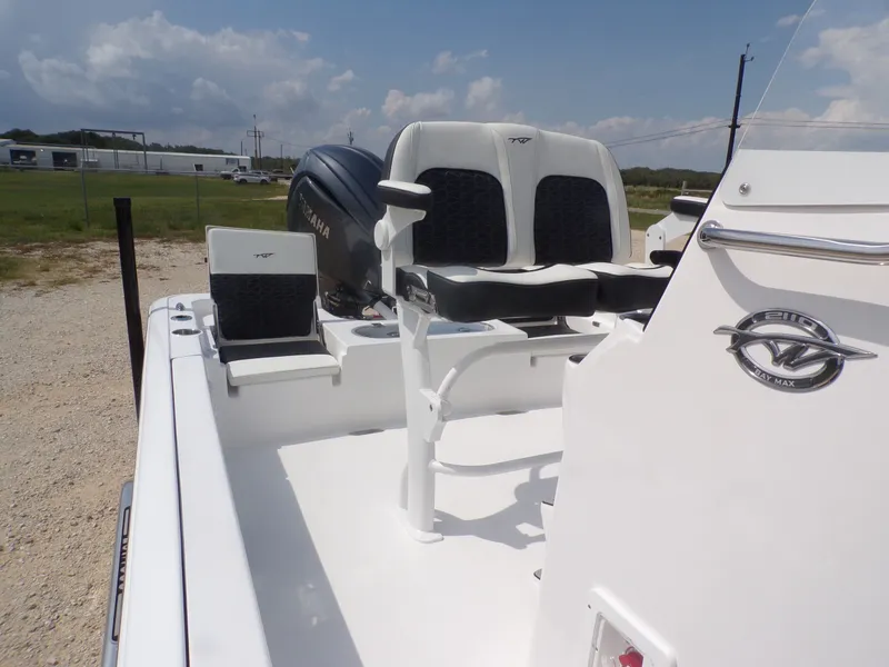 Slide: The Image of Tidewater 2110 Bay Max 2026 - 17