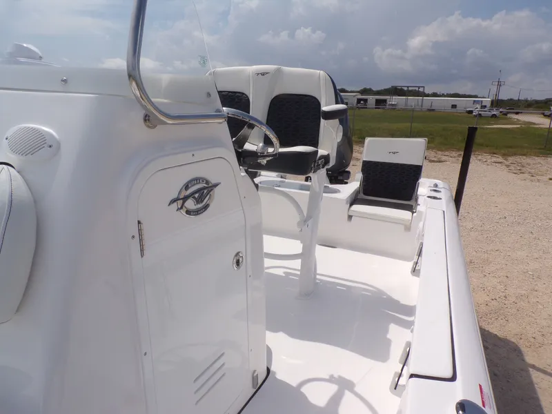 Slide: The Image of Tidewater 2110 Bay Max 2026 - 18