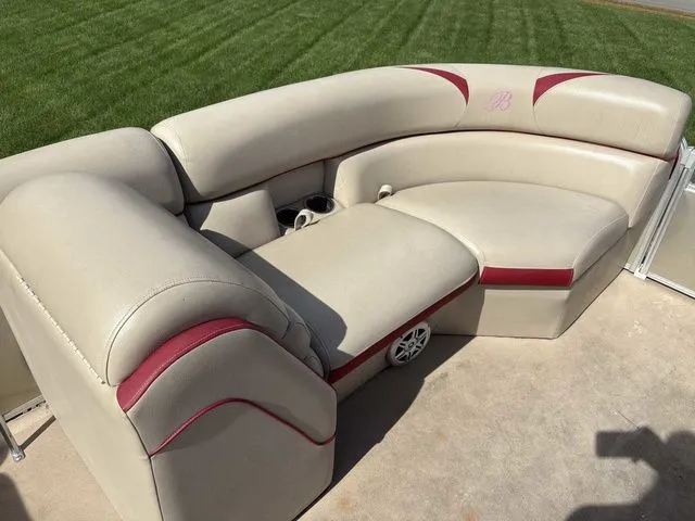 Slide: The Image of Berkshire 210CL 2015 - 8