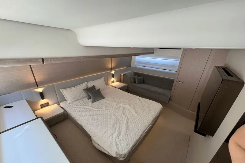 Slide: The Image of Azimut 53 2025 - 14