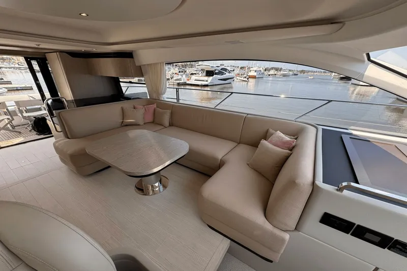 Slide: The Image of Azimut 53 2025 - 16