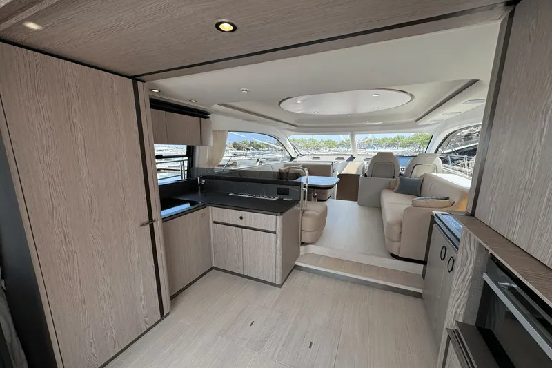 Slide: The Image of Azimut 53 2025 - 21