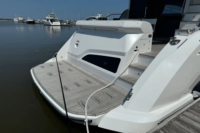 Slide: The Image of Azimut 53 2025 - 23