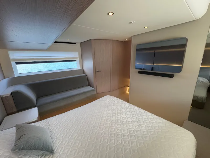 Slide: The Image of Azimut 53 2025 - 29