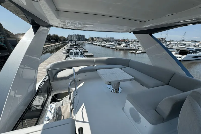 Slide: The Image of Azimut 53 2025 - 8