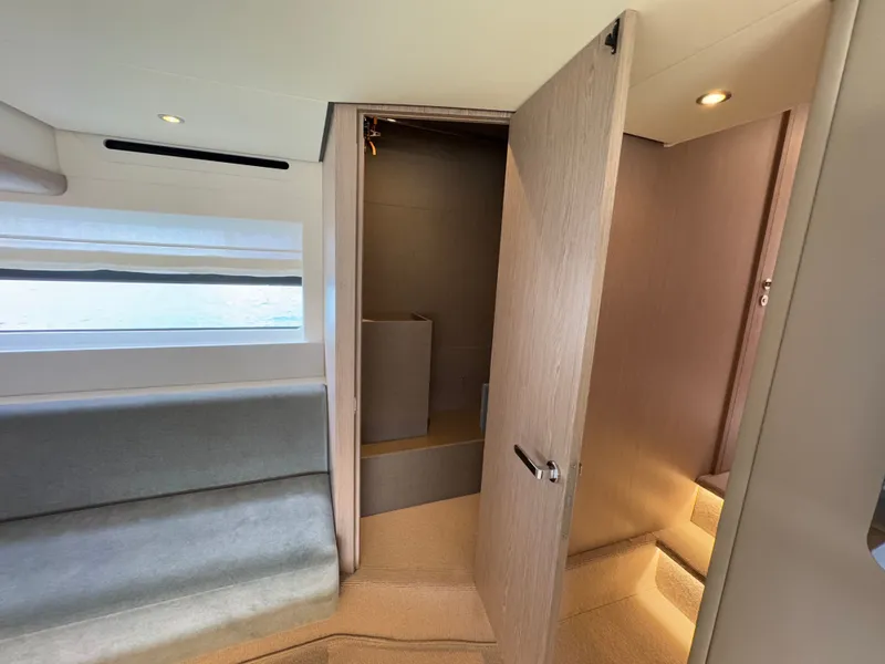 Slide: The Image of Azimut 53 FLY 2025 - 26