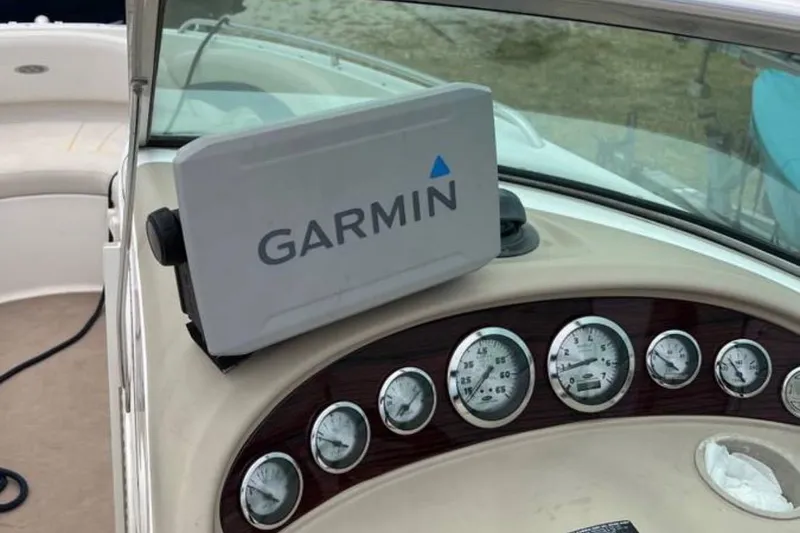 Slide: The Image of Dashboard of 2003 Chaparral 230 SSi boat with Garmin navigation system. - 17