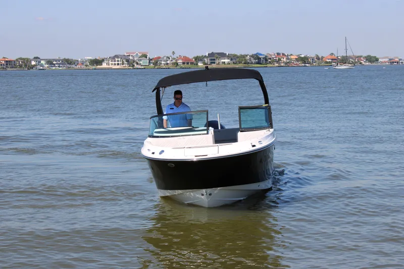 Slide: The Image of Sea Ray SDX 250 Outboard 2026 - 11