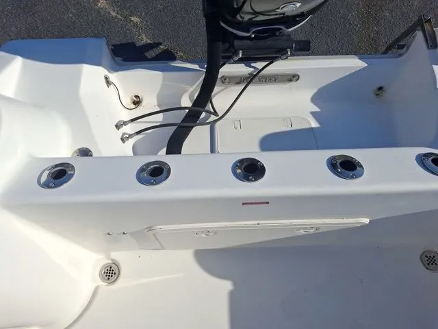 Slide: The Image of Key West 244 Center Console 2011 - 10