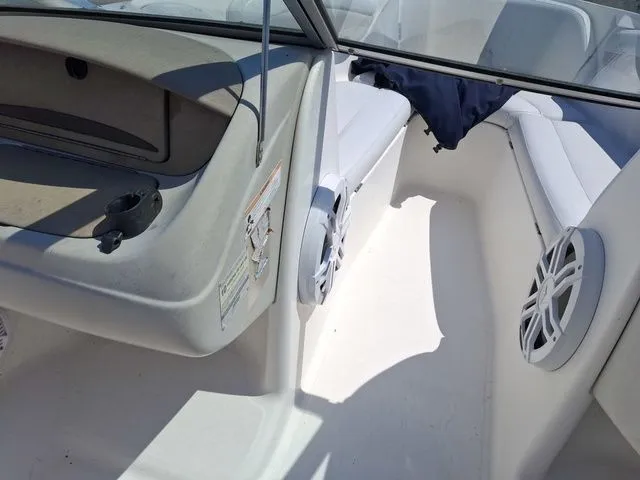 Slide: The Image of Chaparral 210 2007 - 6