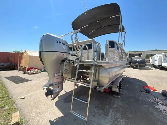 Slide: The Image of Trifecta 21C 2017 - 3