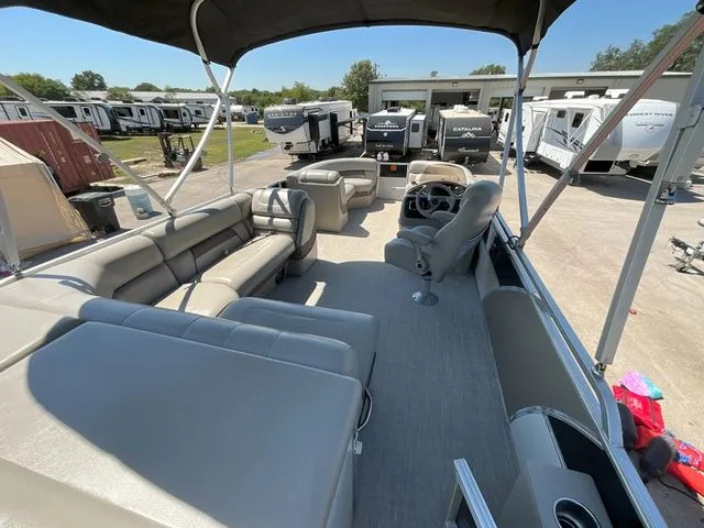 Slide: The Image of Trifecta 21C 2017 - 5