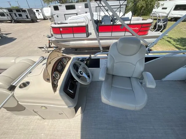 Slide: The Image of Trifecta 21C 2017 - 7