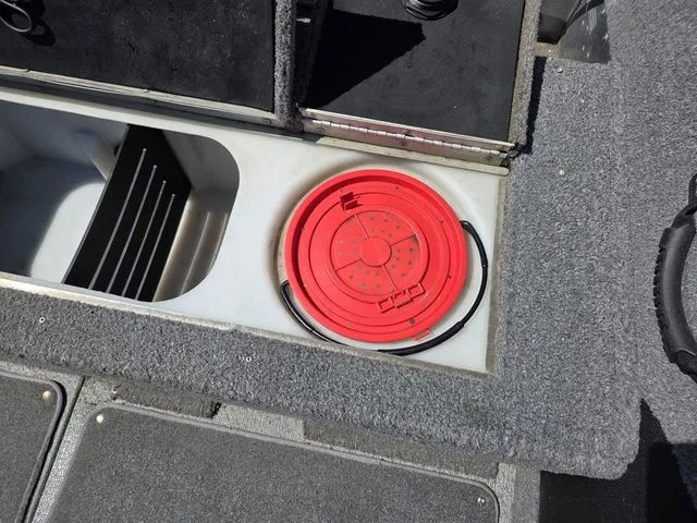 Slide: The Image of Lund Pro-V 2075 Sport 2017 - 10