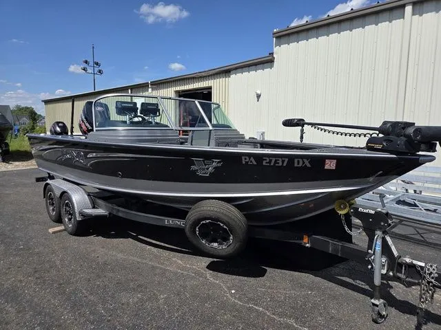 Slide: The Image of Lund Pro-V 2075 Sport 2017 - 2