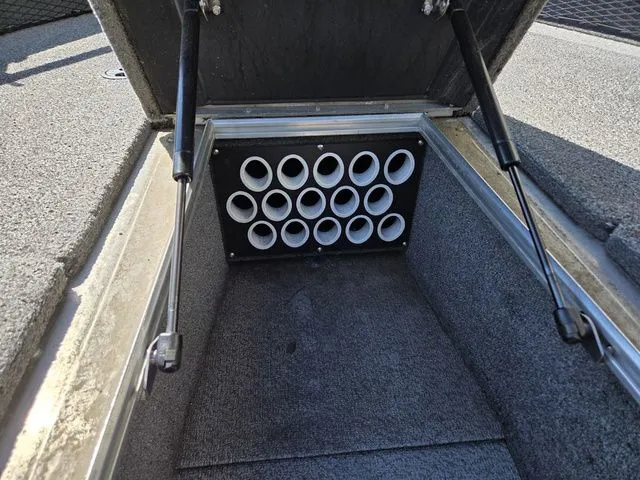 Slide: The Image of Lund Pro-V 2075 Sport 2017 - 32