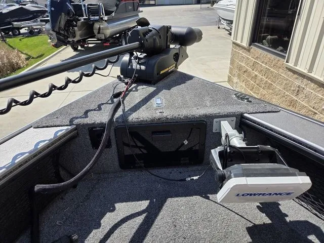 Slide: The Image of Lund Pro-V 2075 Sport 2017 - 38