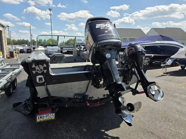 Slide: The Image of Lund Pro-V 2075 Sport 2017 - 4