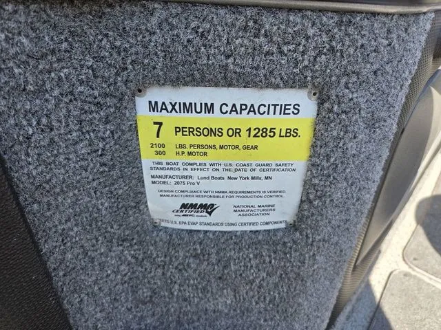 Slide: The Image of Lund Pro-V 2075 Sport 2017 - 40