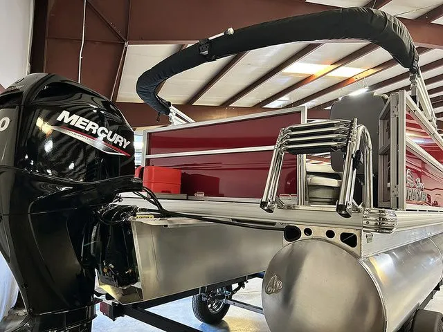 Slide: The Image of Sun Tracker Party Barge 16 DLX 2026 - 12