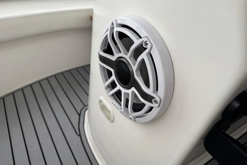 Slide: The Image of Speaker on 2002 Silverton 352 Motor Yacht with gray deck flooring. - 42