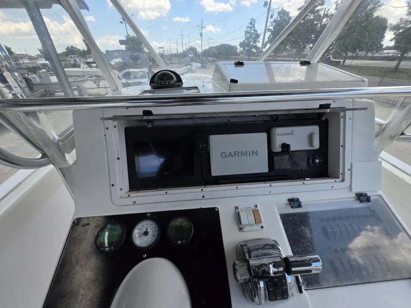 Slide: The Image of Donzi 32 ZF 2001 - 25