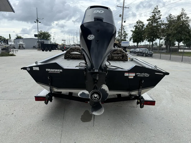 Slide: The Image of Tracker Pro Team 190 TX 2011 - 4