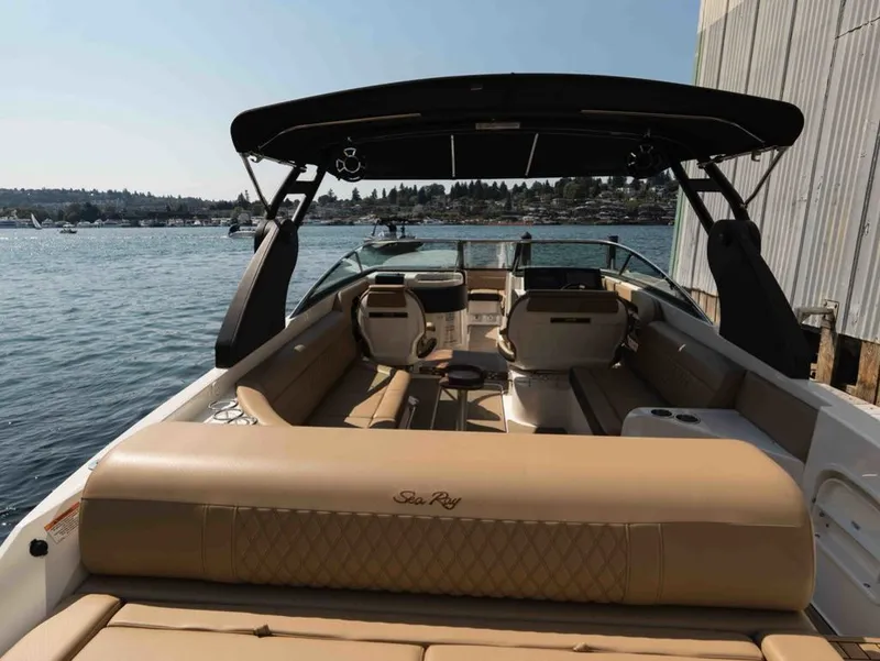Slide: The Image of Sea Ray SLX 280 2019 - 10