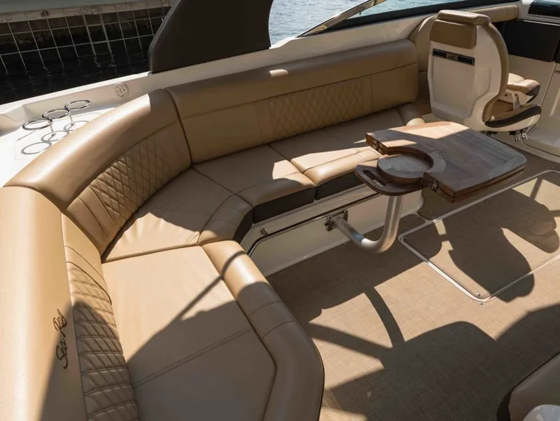 Slide: The Image of Sea Ray SLX 280 2019 - 11